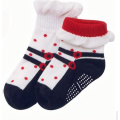 Gut aussehende New Born Babysocken aus Baumwolle